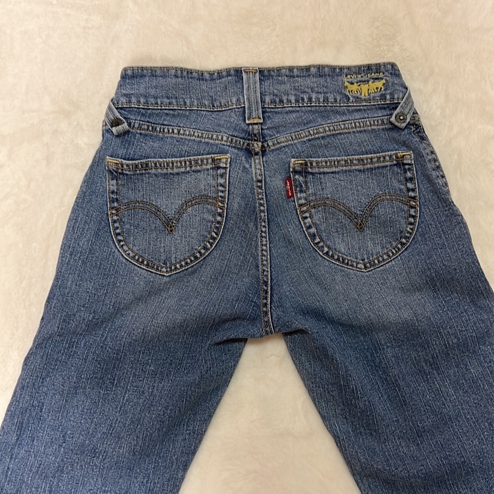 Vintage LEVI SLOUCH 504 jeans. Distressed cropped ankle. - Picture 6 of 10